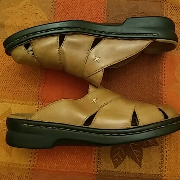 140 clarks shoe size